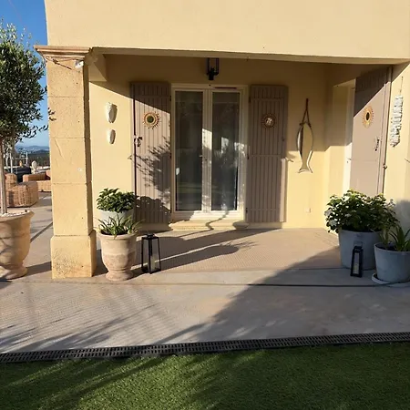 B&B 2 Dans Un Petit Paradis 3*